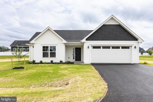 660 Barrel Race Rd, MARTINSBURG, WV, 25404-3413 | Card Image
