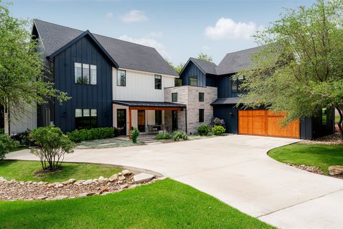 251 Victorian Gable Dr, Driftwood, TX, 78619-8124 | Card Image