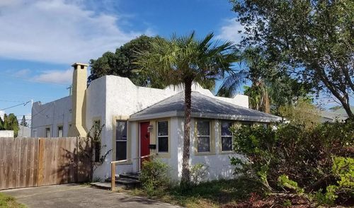 714 N M St, Lake Worth Beach, FL, 33460-2639 | Card Image