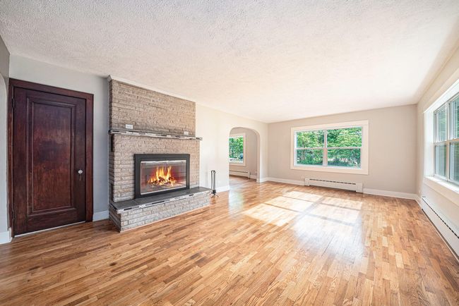 455 10 Th St, House other with 5 bedrooms, 2 bathrooms and null parking in Plainwell MI | Image 4