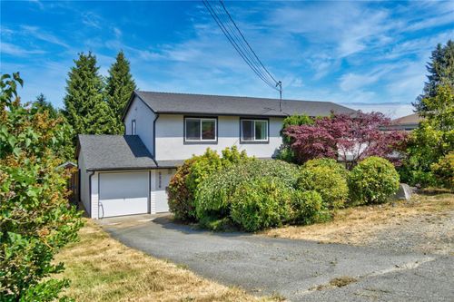 5524-5526 Lost Lake Rd, Nanaimo, BC, V9T5G4 | Card Image
