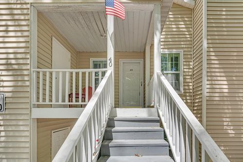 40-2092 S Sherwood Dr, Valdosta, GA, 31602-2249 | Card Image