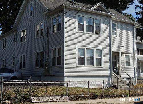 3-1880 Seaview Ave, Bridgeport, CT, 06610-2768 | Card Image