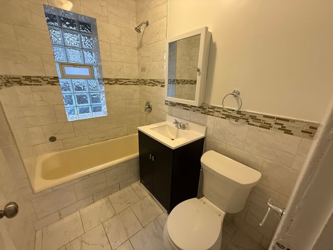 APT-3 - 2102 S 51 St Ave, Condo with 1 bedrooms, 1 bathrooms and null parking in Cicero IL | Image 7