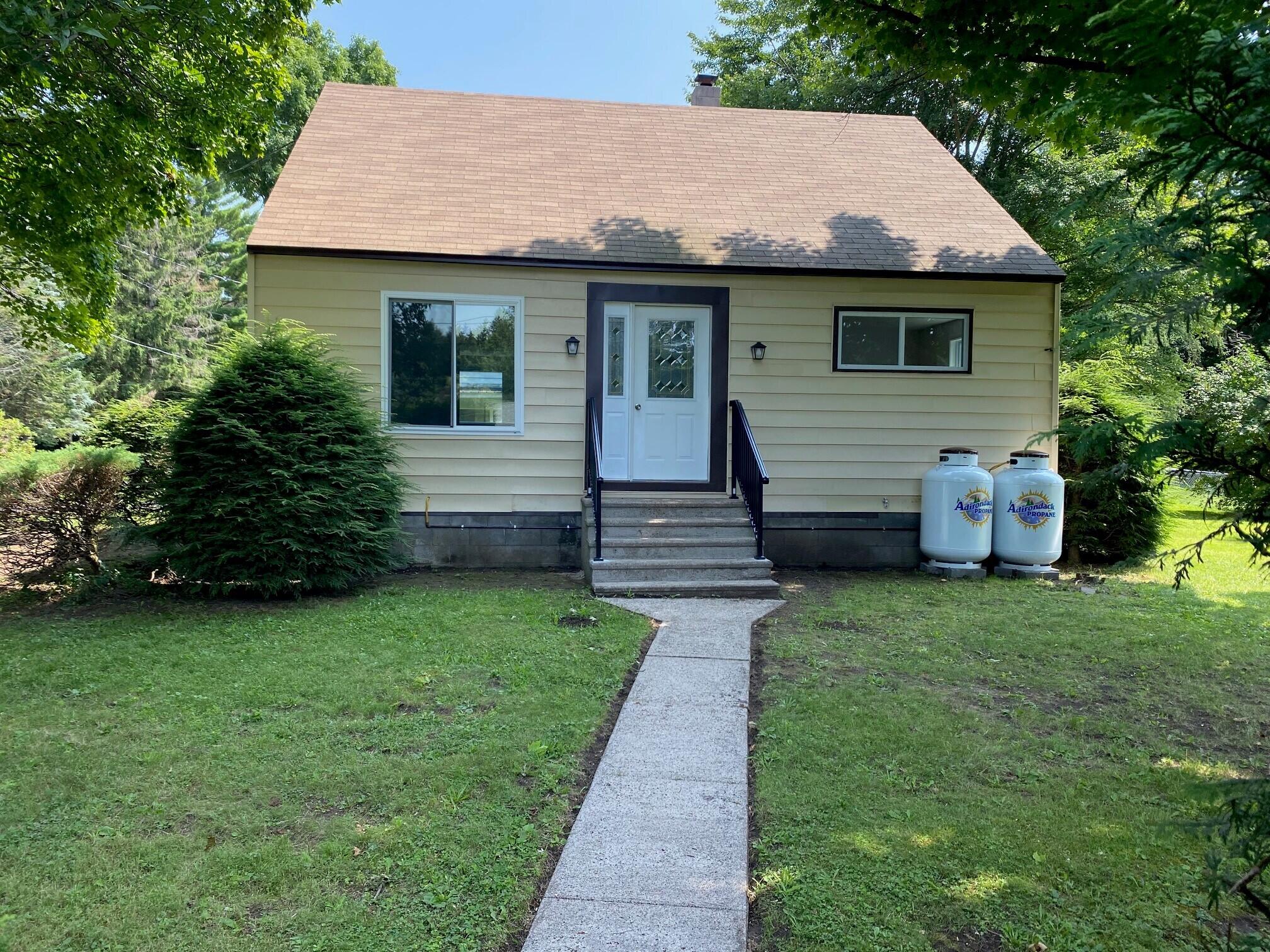 Sprague St, Malone, NY 12953