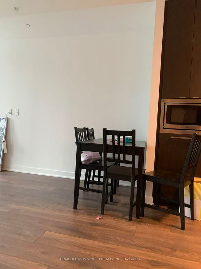 1009 - 125 Blue Jays Way, Condo with 2 bedrooms, 1 bathrooms and null parking in Toronto ON | Image 4