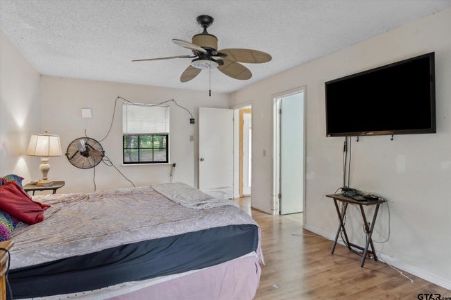 13386 Fm 858, House other with 3 bedrooms, 2 bathrooms and null parking in Ben Wheeler TX | Image 24