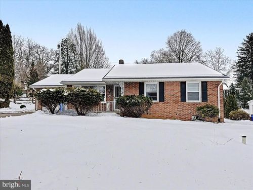 758 Clearmount Rd, YORK, PA, 17403-4124 | Card Image