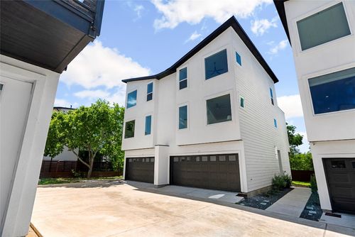4-1417 Kramer Ln, Austin, TX, 78758-4226 | Card Image