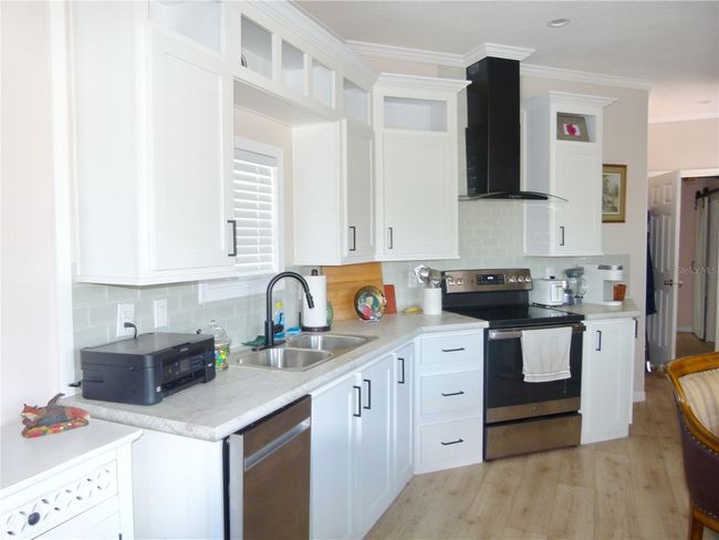 Kitchen | Image 10
