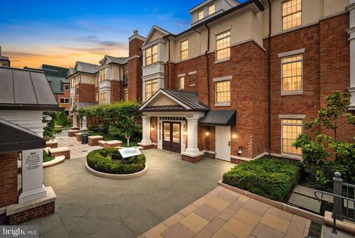 132 Victoria Mews, Princeton, NJ, 08542-3745 | Card Image
