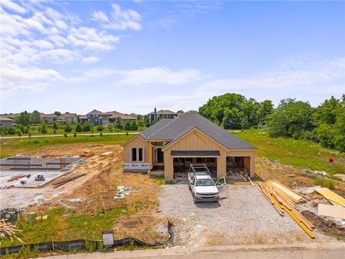 25013 W 90th Ter, Lenexa, KS, 66227-4030 | Card Image