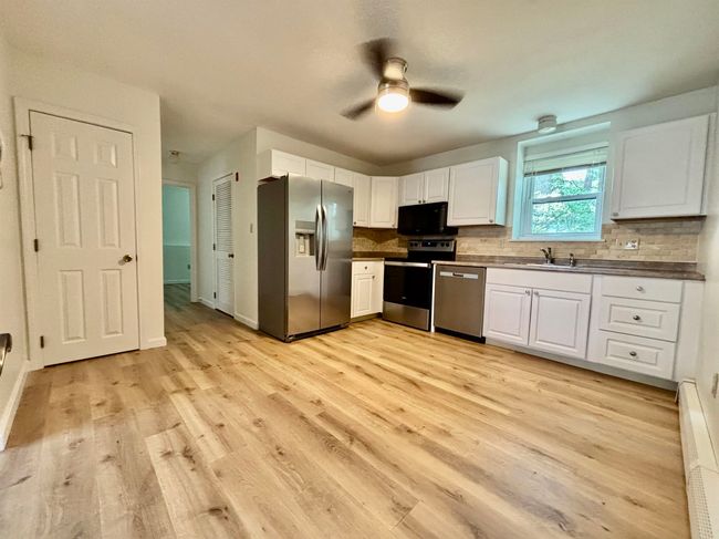 APT-1 - 210 Circle Rd, Condo with 2 bedrooms, 1 bathrooms and null parking in Manchester NH | Image 7