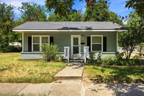 110 S Marable St, West, TX, 76691-1513 | Card Image