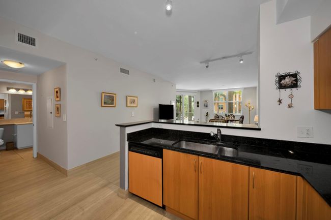 APT-204 - 802 W Windward Way, Condo with 1 bedrooms, 1 bathrooms and null parking in Lantana FL | Image 6