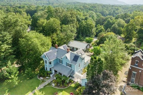 88 S Main St, Weaverville, NC, 28787-9205 | Card Image