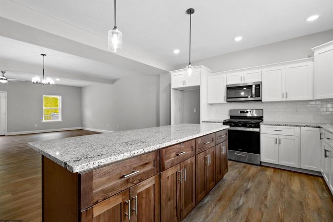 272 Red Oak Ln, Townhouse with 3 bedrooms, 3 bathrooms and 2 parking in Morgantown WV | Image 17