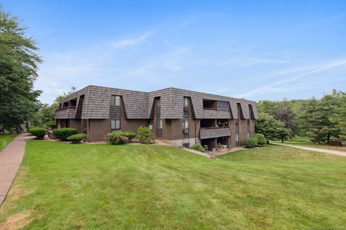 apt-c4-64 Oxbow Dr, Glastonbury, CT, 06033-1685 | Card Image