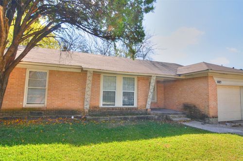 7746 Colebrook Dr, Dallas, TX, 75217-1452 | Card Image