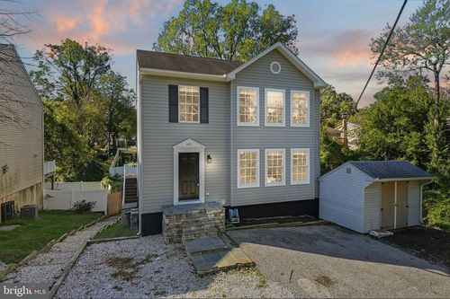 681 203rd St, PASADENA, MD, 21122-1528 | Card Image