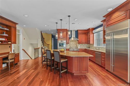 5 Augusta Ct, Purchase, NY, 10577-1014 | Card Image