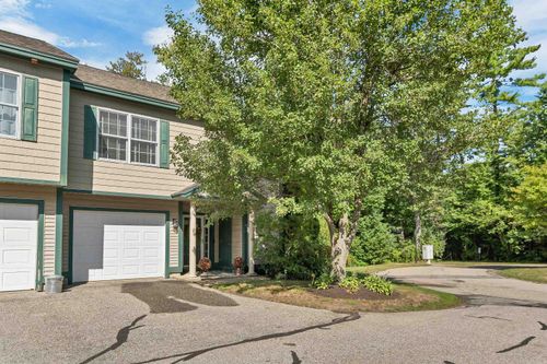 28 Deborah Ln, Dover, NH, 03820-9128 | Card Image