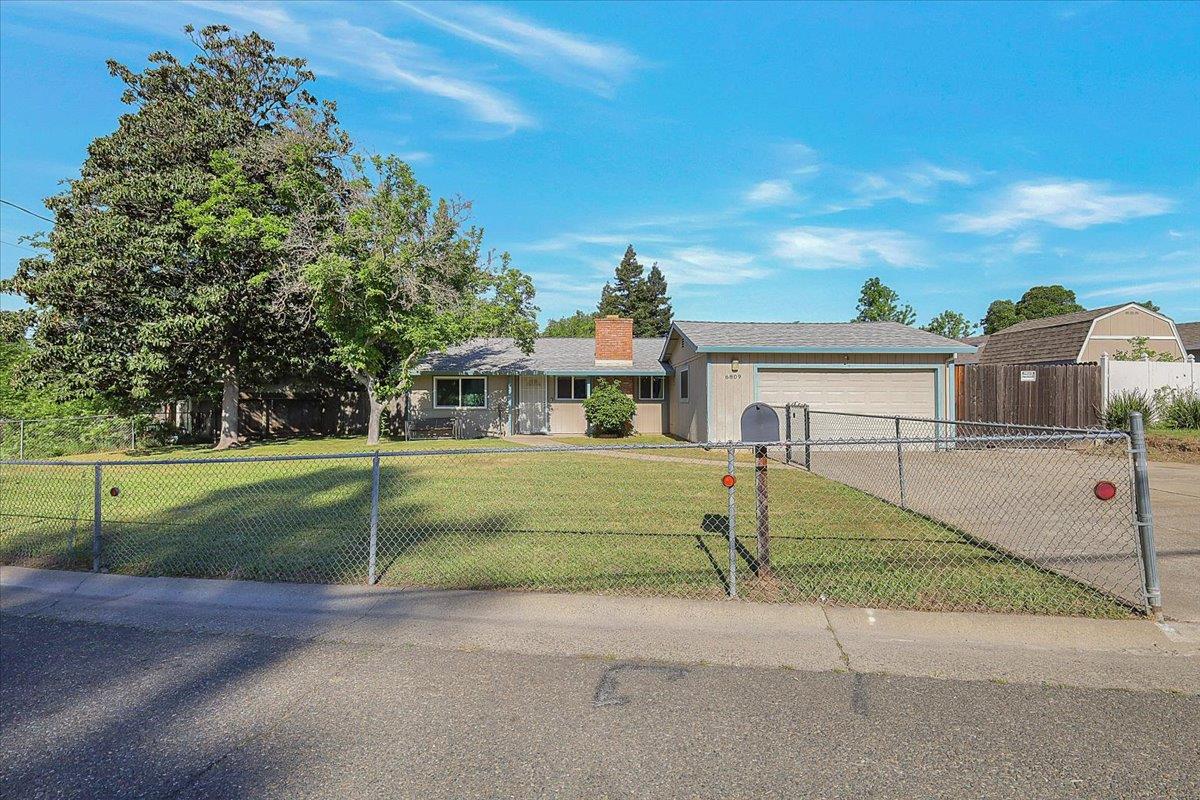 Residential in Fair Oaks 2