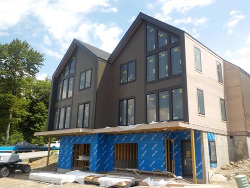 9a-9A Ember Court, Lincoln, NH, 03251 | Card Image