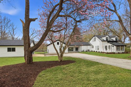 27283 W Nippersink Rd, Ingleside, IL, 60041-8703 | Card Image