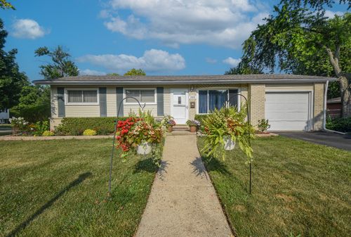 2605 W Vermont Ave, Waukegan, IL, 60087-3649 | Card Image
