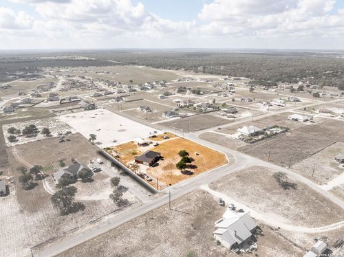 700 Lake Valley Dr, La Vernia, TX, 78121-5115 | Card Image