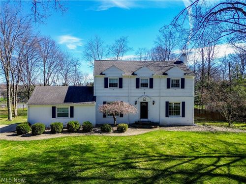 568 Hampshire Rd, Fairlawn, OH, 44333-4234 | Card Image