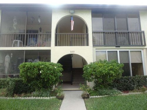 c1-320 Knotty Pine Cir, Greenacres, FL, 33463-9189 | Card Image