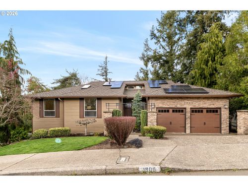 1900 Sunburst Ter, WestLinn, OR, 97068 | Card Image