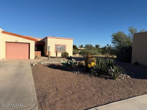 315 E Paseo Azul, Green Valley, AZ, 85614-4135 | Card Image