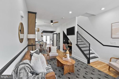 2025 E Preston St, BALTIMORE, MD, 21213-3341 | Card Image