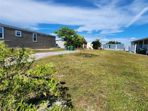 7635 Ratan Cir, PORT CHARLOTTE, FL, 33981-2646 | Card Image