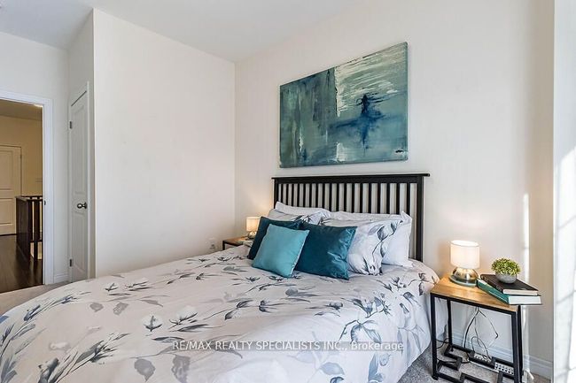 39 Adventura Rd, House attached with 4 bedrooms, 3 bathrooms and 1 parking in Brampton ON | Image 24