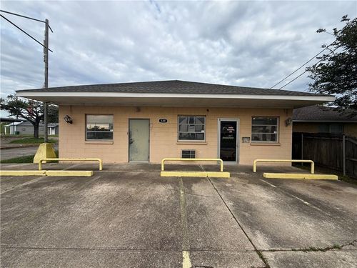 121 W 8th St, Reserve, LA, 70084-6131 | Card Image