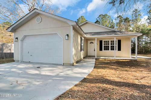 117 Foxlair Dr, Hubert, NC, 28539-4565 | Card Image