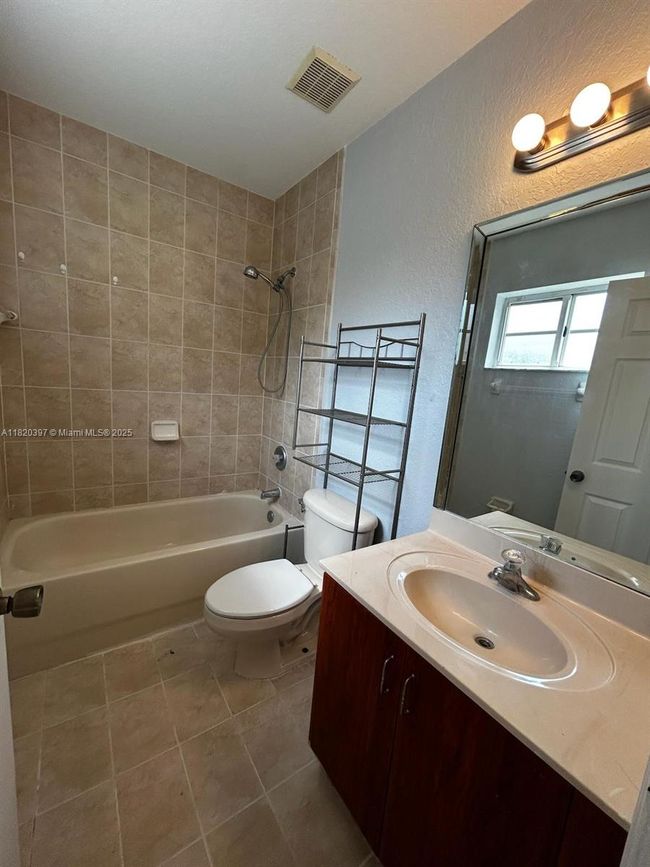 865 - 865 Sw 6 Th Ct, Townhouse with 3 bedrooms, 3 bathrooms and null parking in Florida City FL | Image 26
