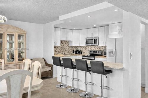 8-20401 Ne 30th Ave, Aventura, FL, 33180-1547 | Card Image