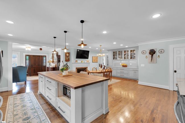 15 High Hill St, House other with 4 bedrooms, 3 bathrooms and 2 parking in Greenville SC | Image 5