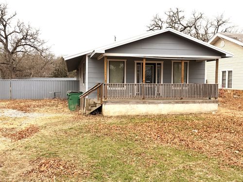 503 E Sadosa St, Eastland, TX, 76448-3615 | Card Image