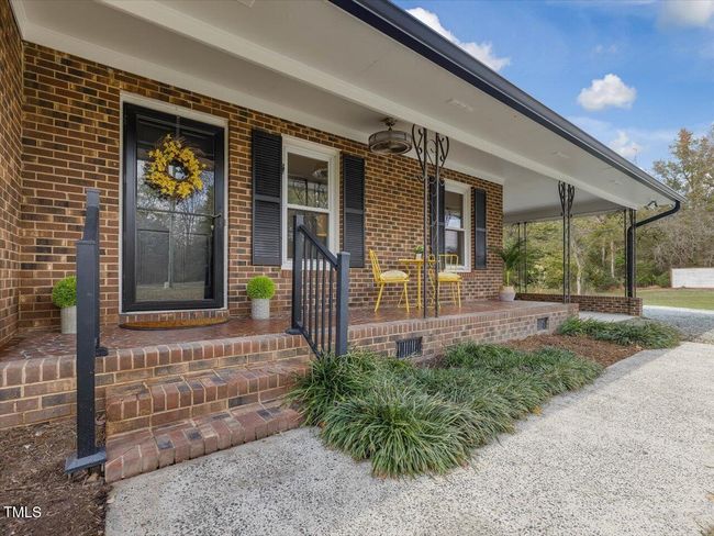 05-Front Entry | Image 8
