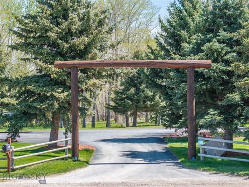 9704 River Rd, Bozeman, MT, 59718-8174 | Card Image