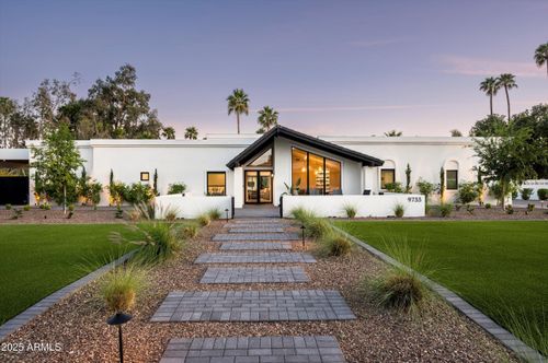 9733 E Clinton St, Scottsdale, AZ, 85260-6211 | Card Image