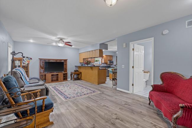 902 Union St, House other with 3 bedrooms, 2 bathrooms and null parking in Glasgow MO | Image 14