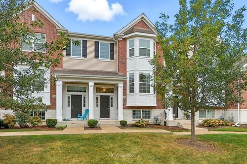 2967 Madison Dr, Naperville, IL, 60564-1220 | Card Image
