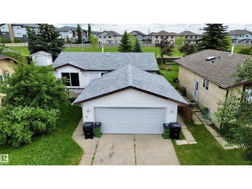 1411 35 St Nw, Edmonton, AB, T6L2M2 | Card Image